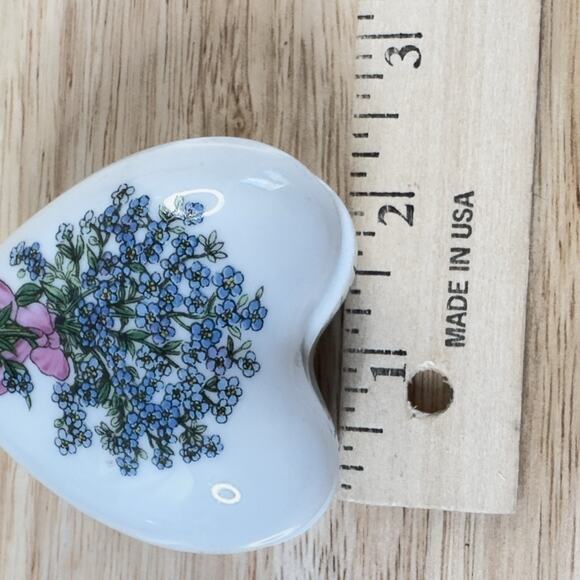 Vintage Takahgshi Trinket Box Forget Me Not Porcelain San Francisco 2.5" x 2" - Picture 13 of 13